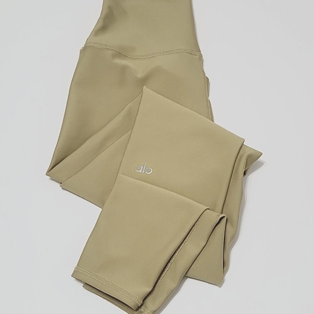Alo Leggings